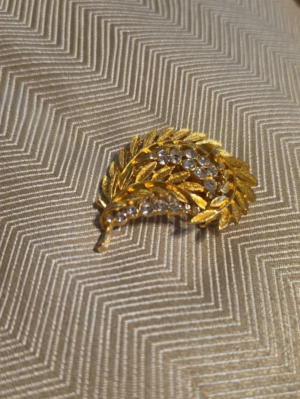 Crystal Laurel Leaf Brooch in Gold & Silver Like New